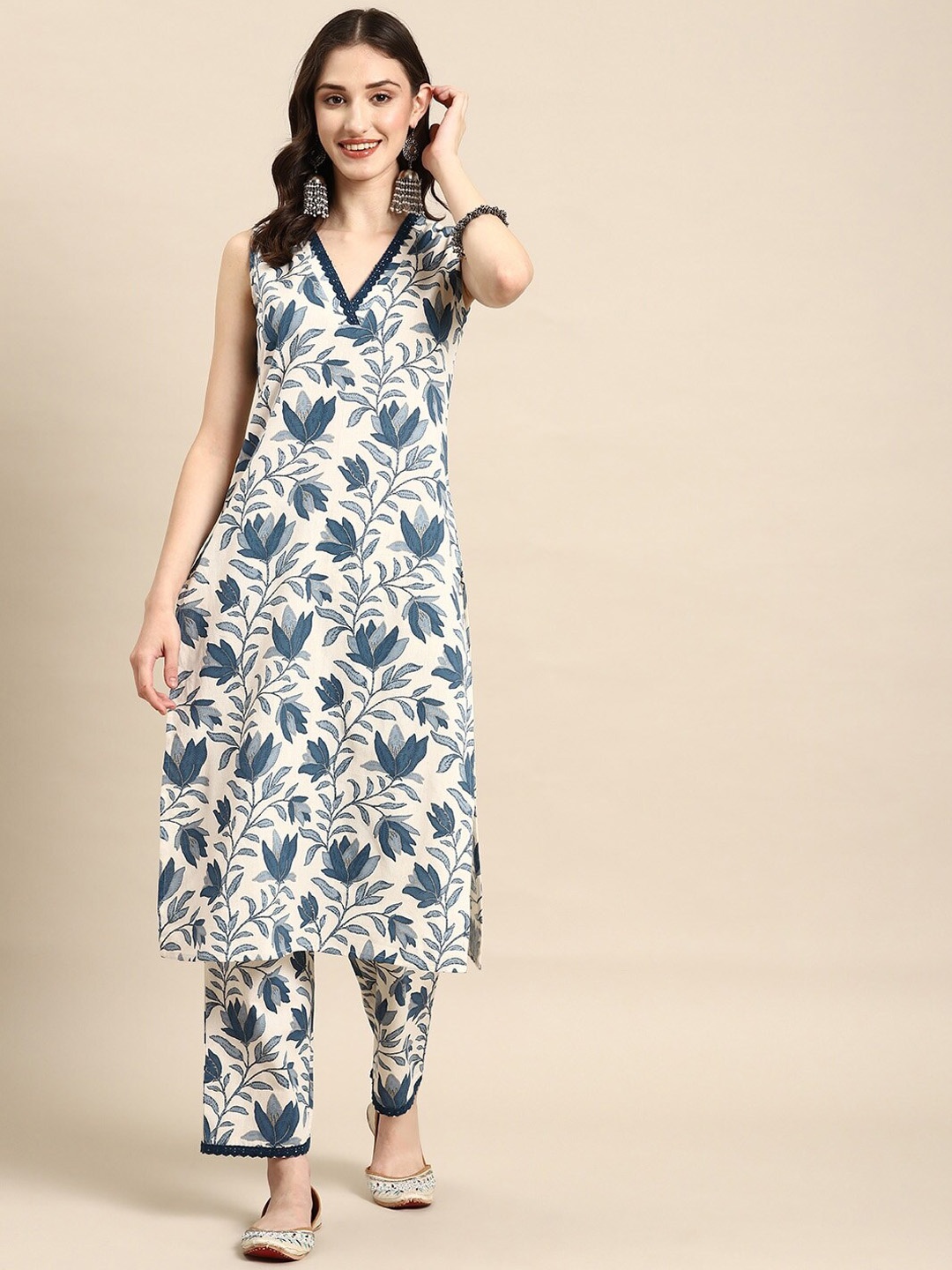 

Karagwals fab Floral Printed Sleeveless Pure Cotton Kurta With Trousers, White