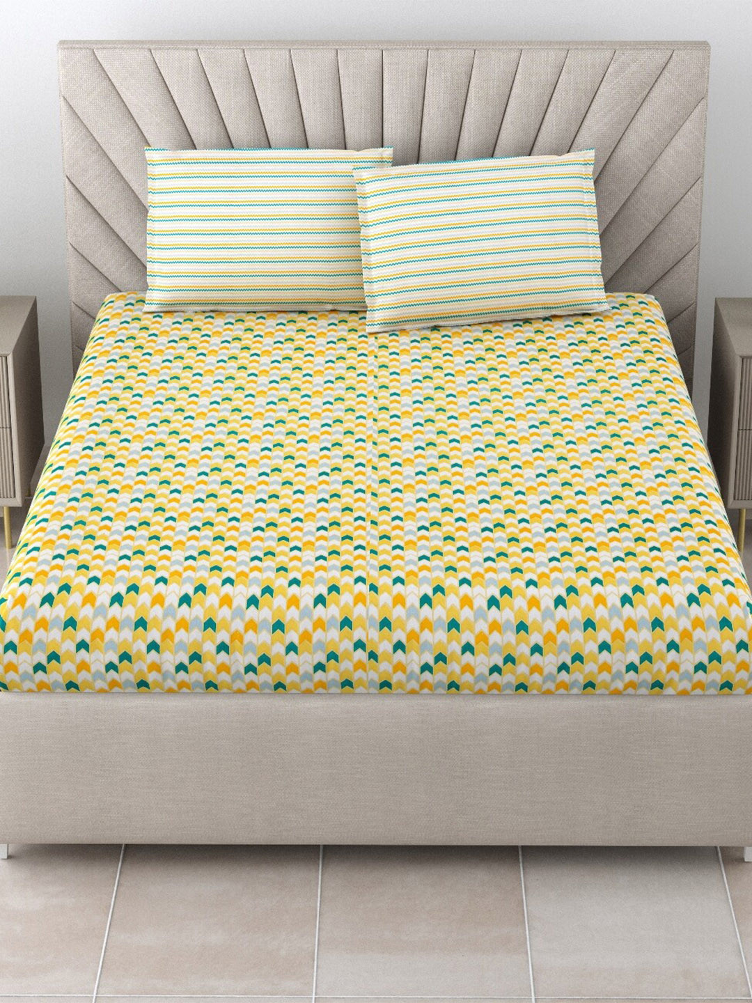 

Salona Bichona Yellow & White Floral Cotton 144 TC King Bedsheet with 2 Pillow Covers