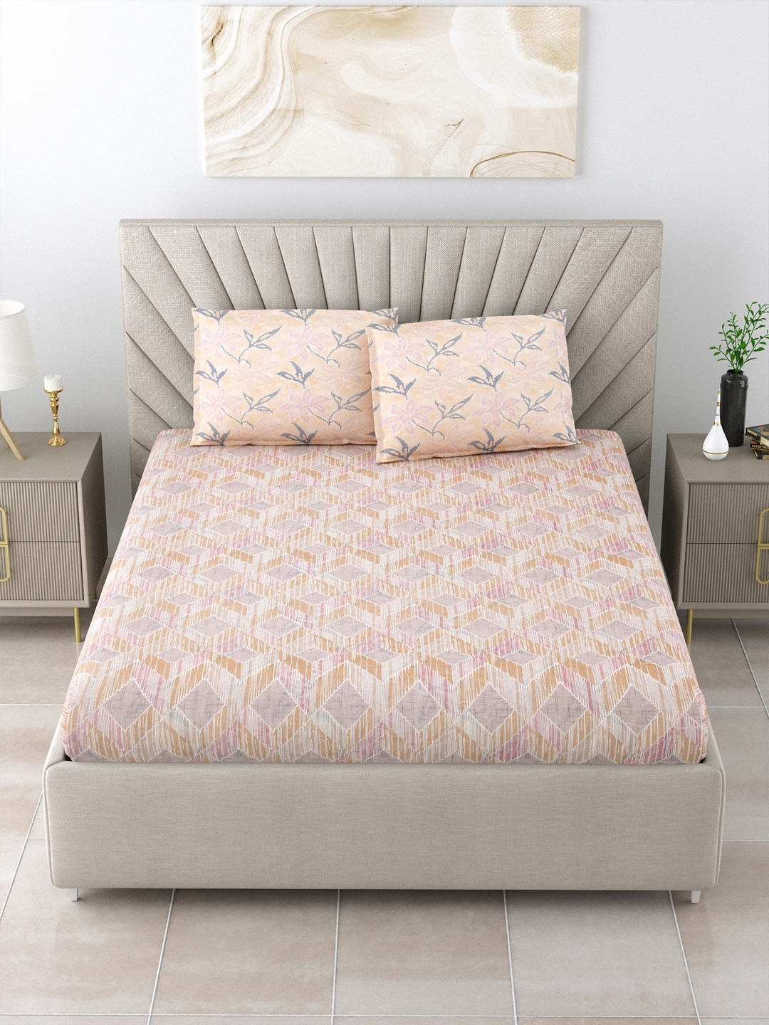 

Salona Bichona Cream-Coloured Floral Cotton 180 TC Queen Bedsheet With 2 Pillow Covers