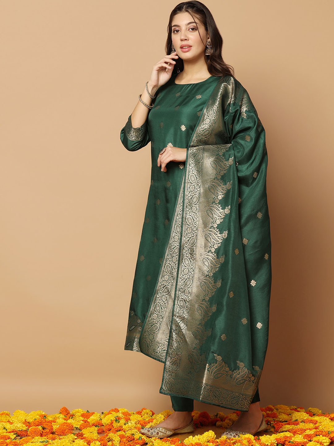 

FASHION DREAM Ethnic Motifs Woven Design Jacquard Kurta With Trousers & Dupatta, Green