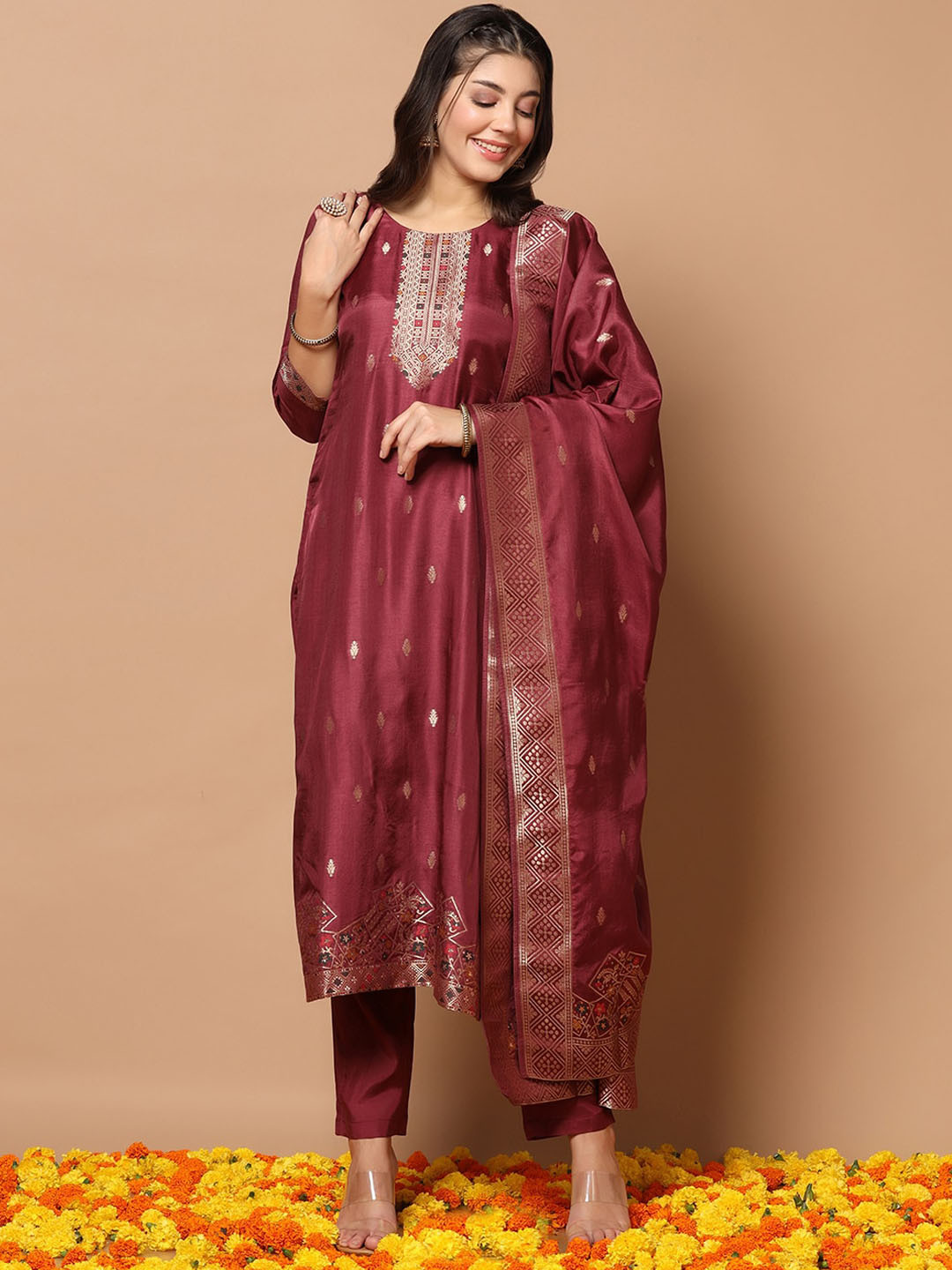 

FASHION DREAM Ethnic Motif Woven Design Regular Straight Kurta & Trousers With Dupatta, Maroon