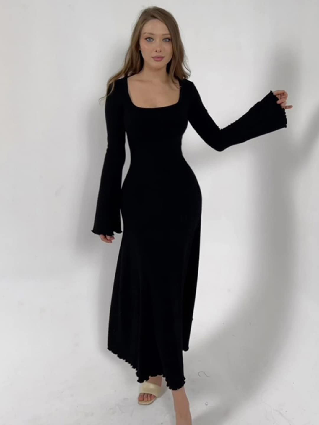 

StyleCast Black Round Neck Long Sleeves A-Line Maxi Dress