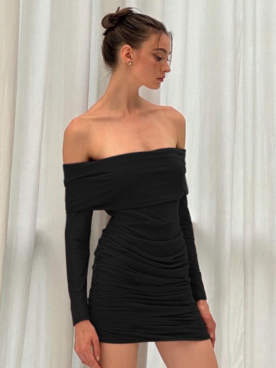 

StyleCast Black Off-Shoulder Gathered Detail Bodycon Mini Dress