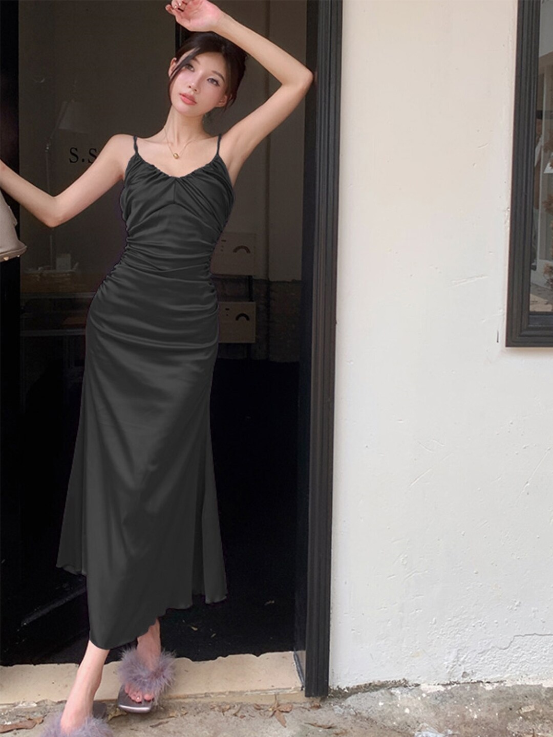 

StyleCast Black Shoulder Strap Midi Sheath Dress