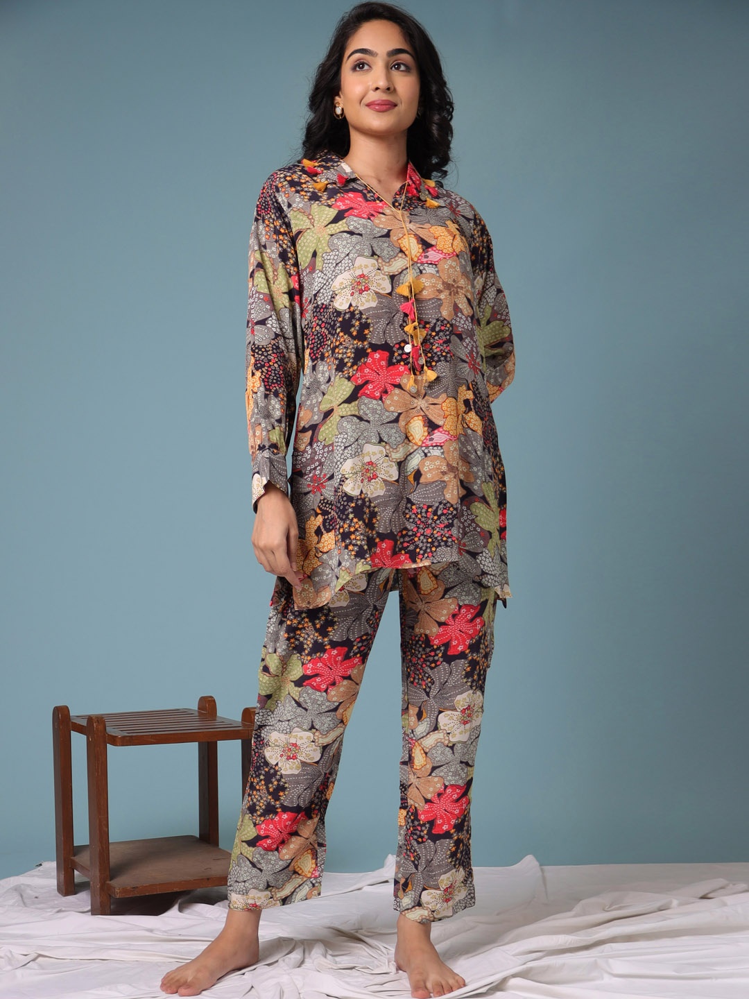 

ZARI Women Multicoloured Tunic with Pyjamas Co-ords, Multi