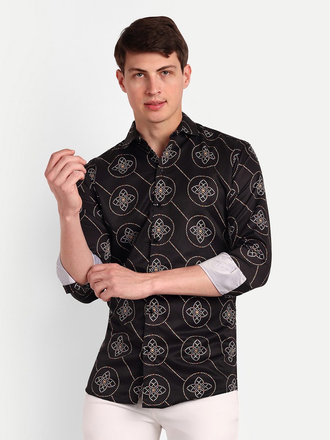 

COLORWINGS Comfort Slim Fit Floral Printed Spread Collar Casual Shirt, Black