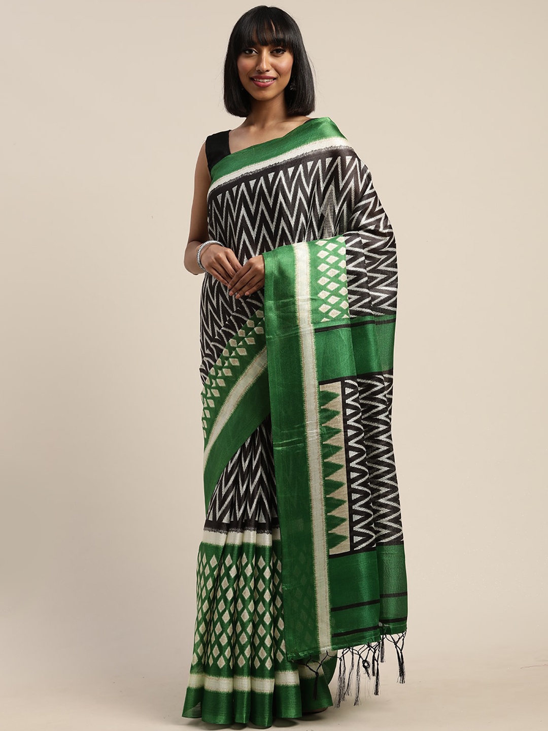 

KALINI Geometric Printed Saree, Green