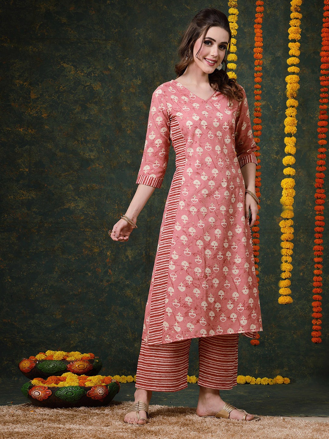 

KALINI Floral Printed Kurta with Trousers, Peach
