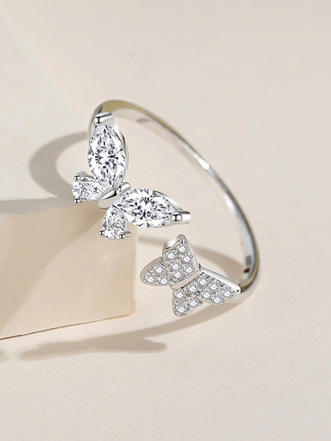 

MYKI Silver-Plated CZ Studded Stainless Steel Finger Ring