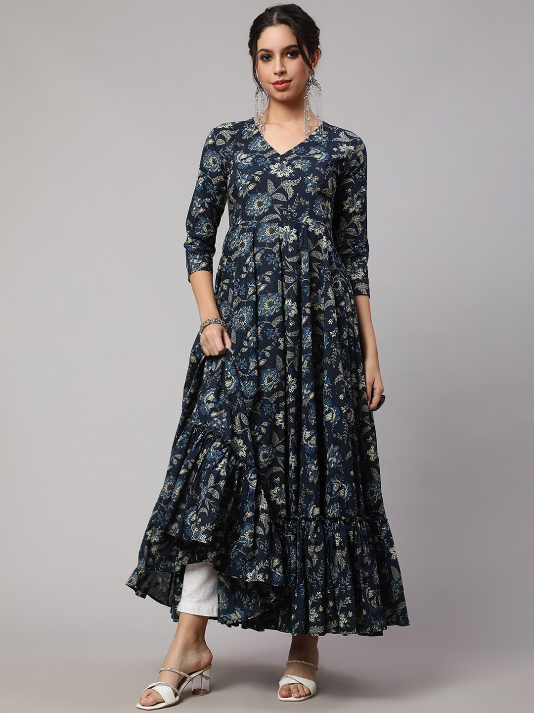 

NISHABD Floral Printed Pure Cotton Anarkali Kurta, Blue