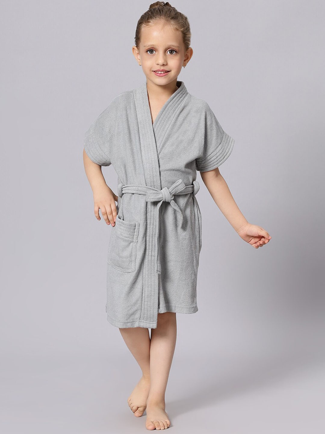 

HotGown Girls Short Sleeved Belted Bath Robe, Grey