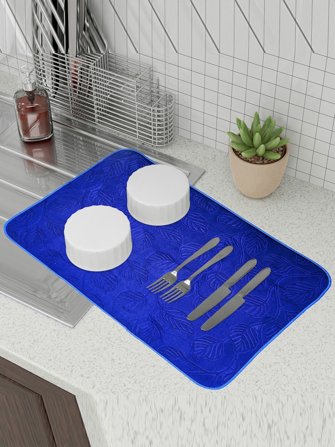 

Kuber Industries Blue & Beige 3 Pieces Kitchen Self Drying Microfiber Table Placemats