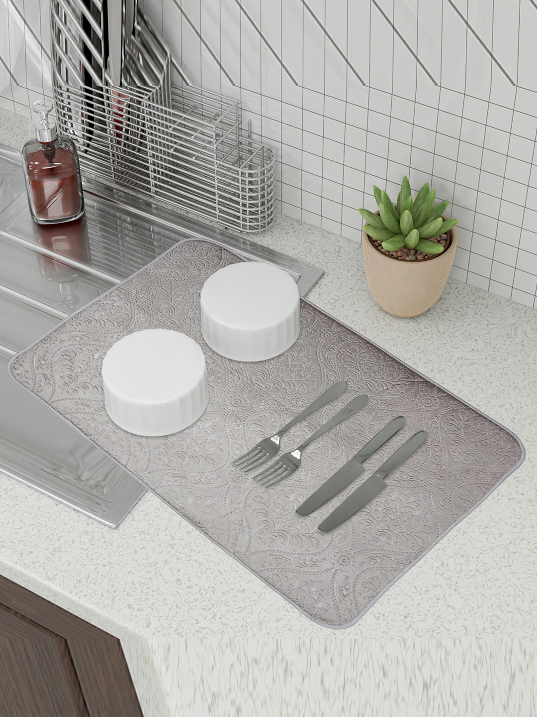 

Kuber Industries Grey 3 Pieces Kitchen Self Drying Microfiber Table Placemats