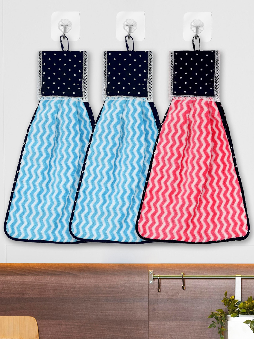 

Kuber Industries Red & Blue 3-Pcs Printed Washbasin Hanging Napkin Kitchen Towels