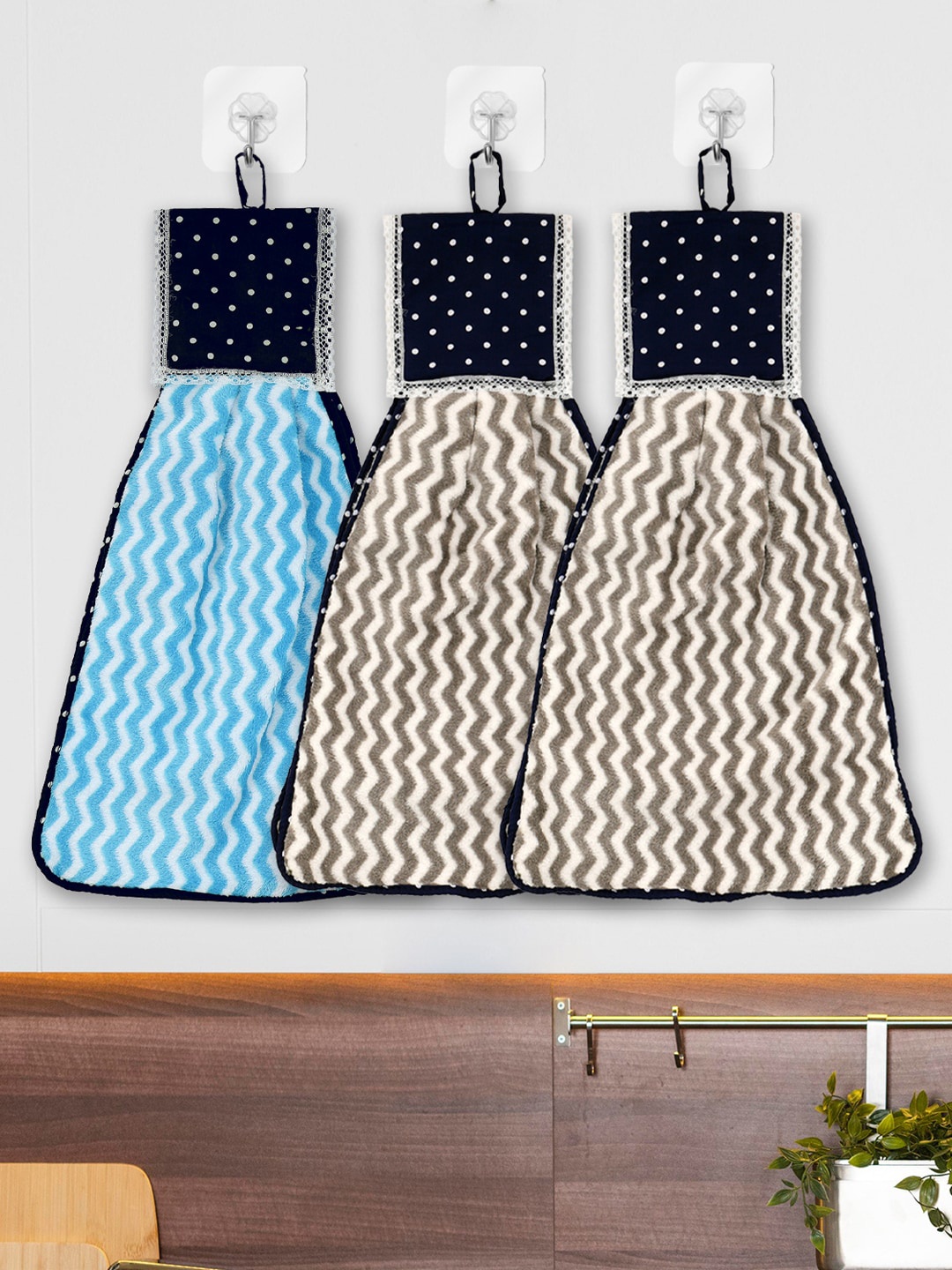 

Kuber Industries Blue 3 Pieces Chevron Print Kitchen Towel with Ties