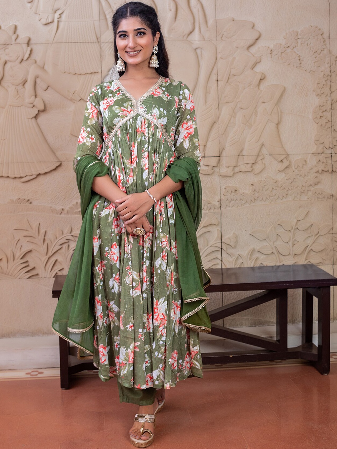 

KASYA Floral Printed Empire Sequinned Kurta with Trousers & Dupatta, Green