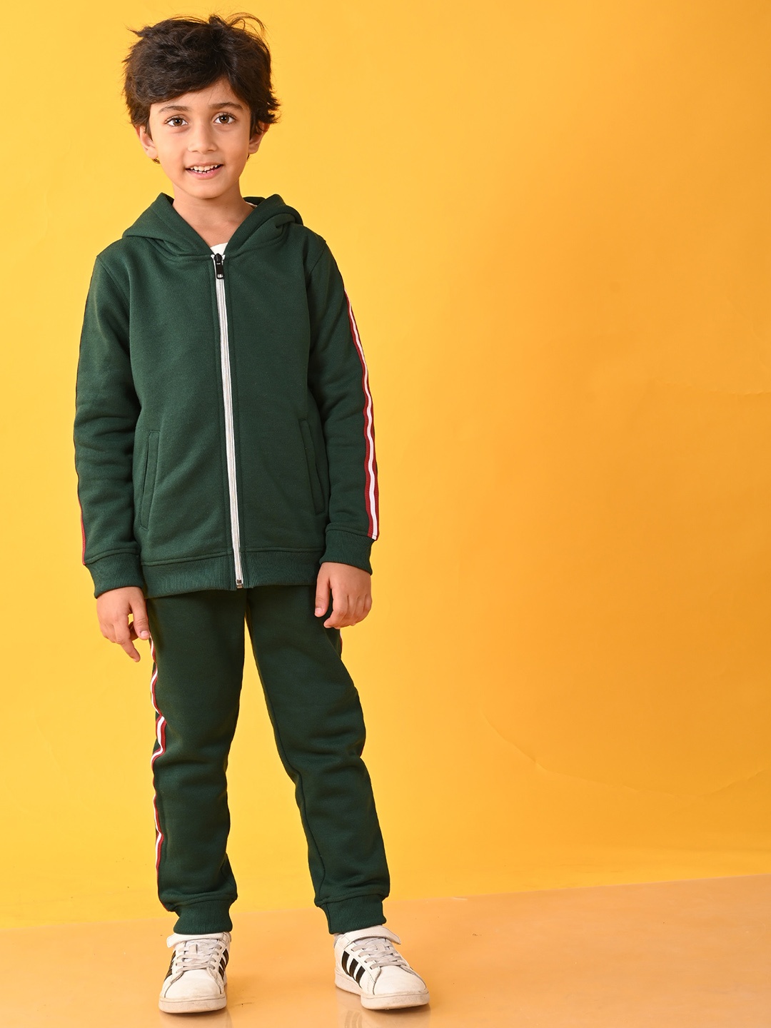 

Anthrilo Boys Hooded Sweater with Trousers, Green