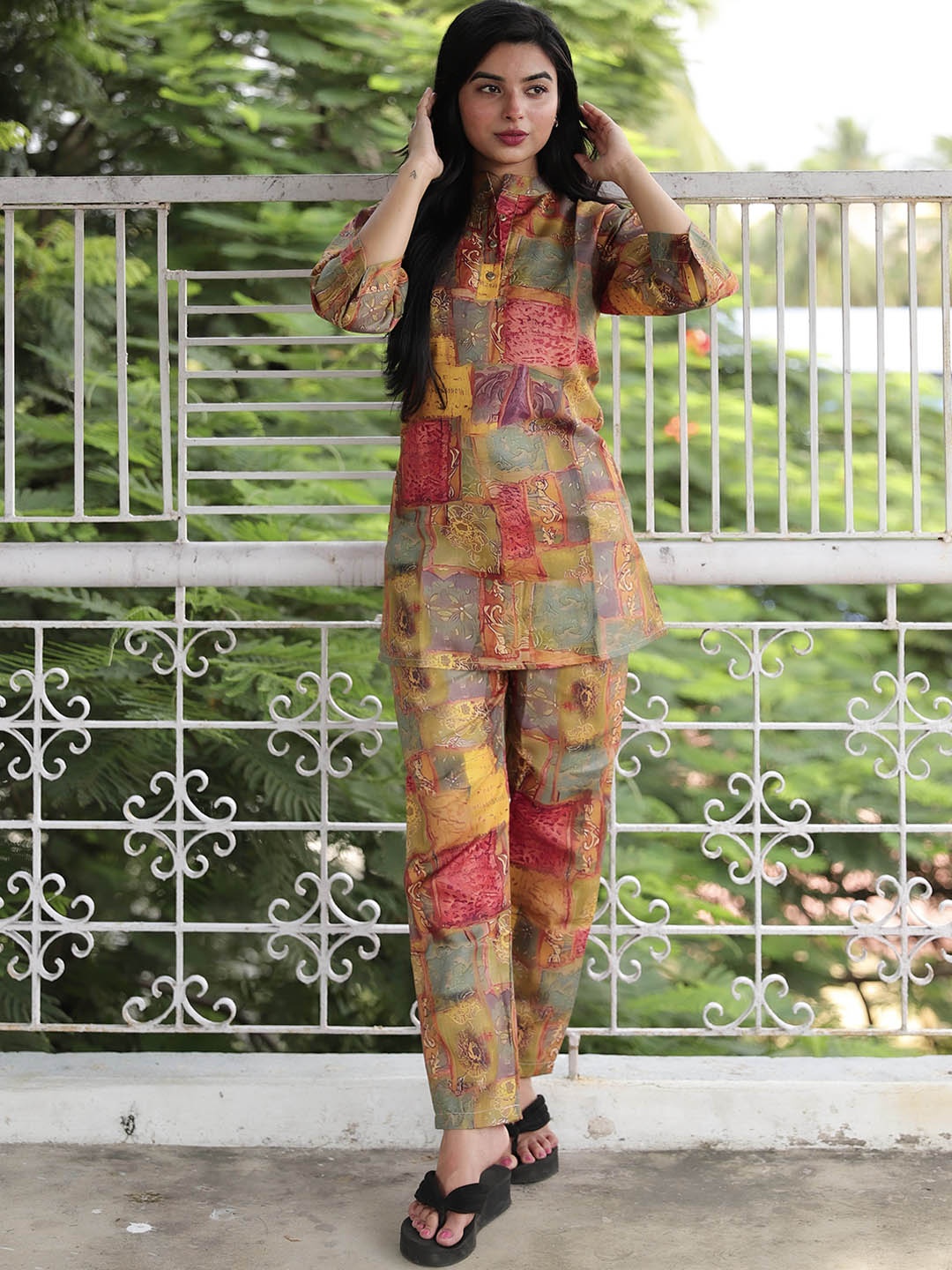 

Ekta Textiles Floral Printed Mandarin-Collar Tunic With Straight Trouser, Orange