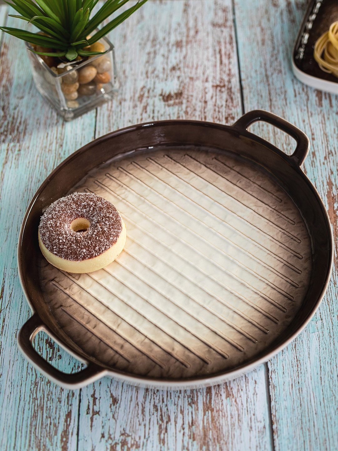 

White Gold Brown & White Printed Porcelain Glossy Plates