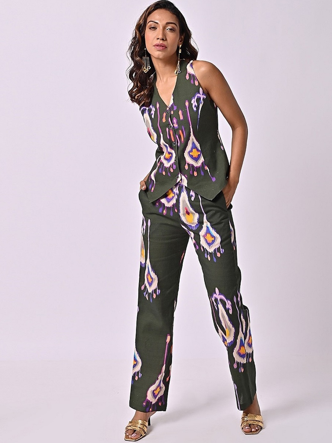 

MISSY Women Relaxed Straight Leg High-Rise Ethnic Motifs Printed Cotton Trouser, Green