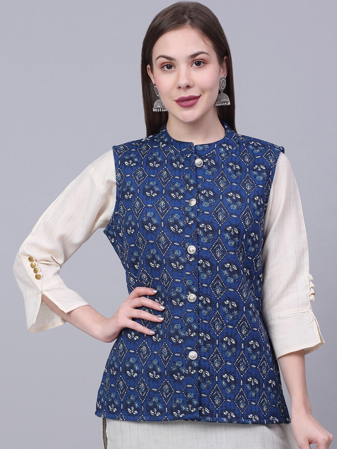 

Kamayra Ethnic Motif Printed Mandarin Collar Sleeveless Cotton Lightweight Quilted Jacket, Navy blue