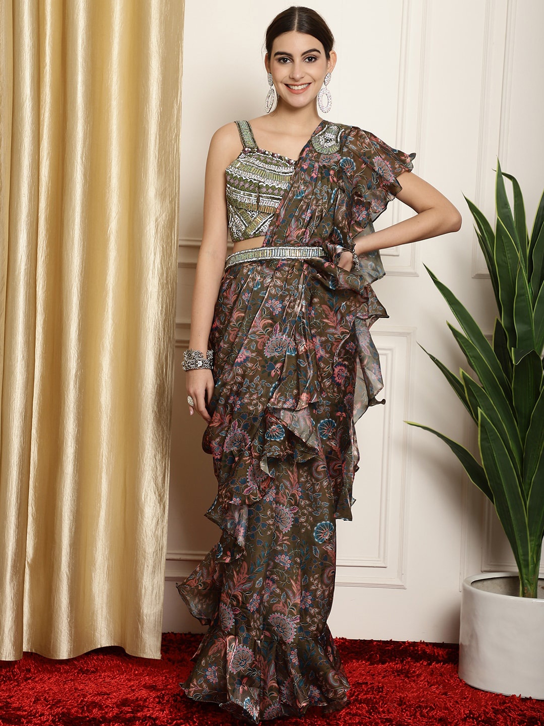 

Mitera Floral Printed Embroidered Organza Leheriya Saree, Olive