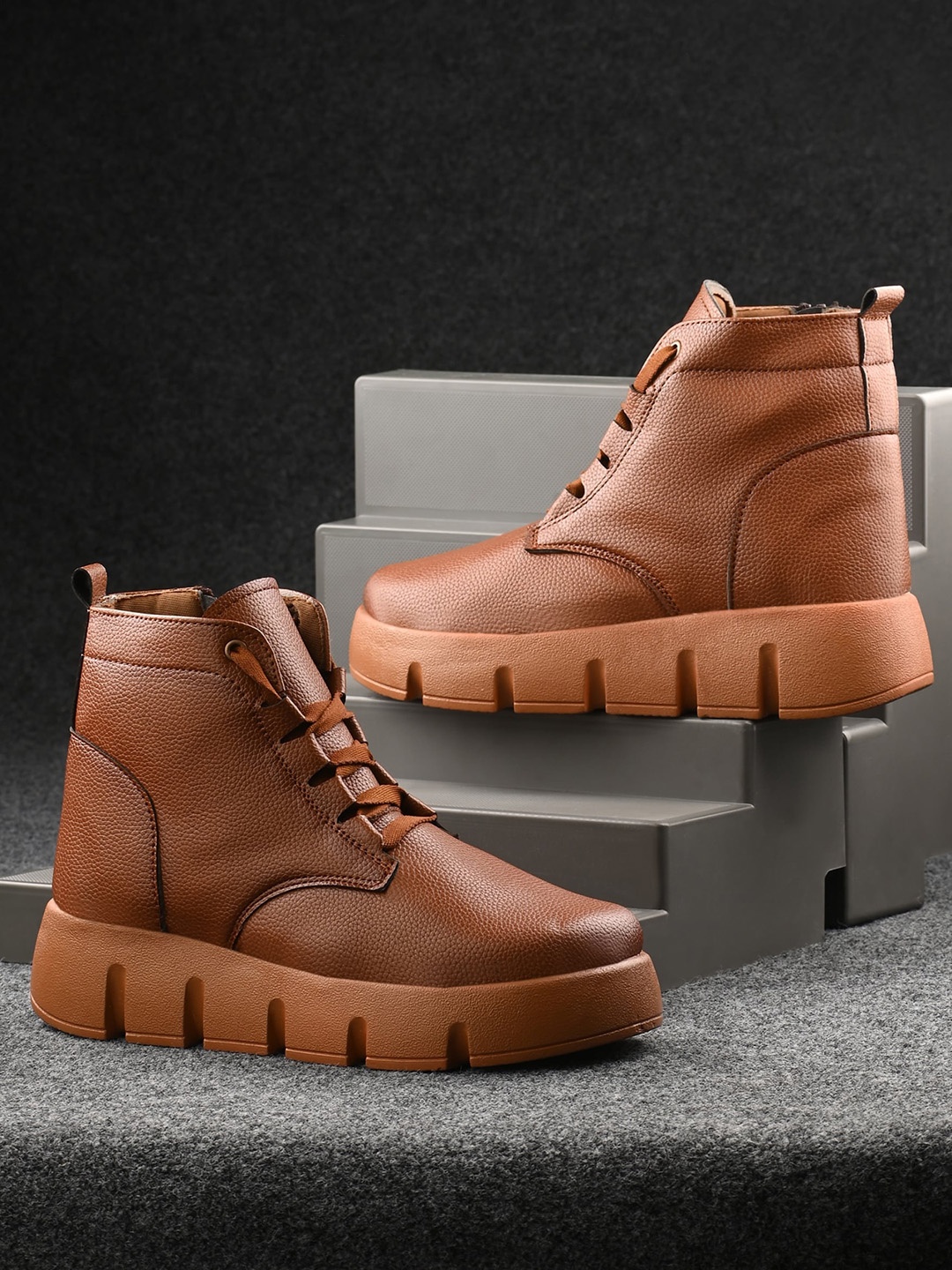 

AfroJack Women Textured Mid-Top Regular Boots, Tan