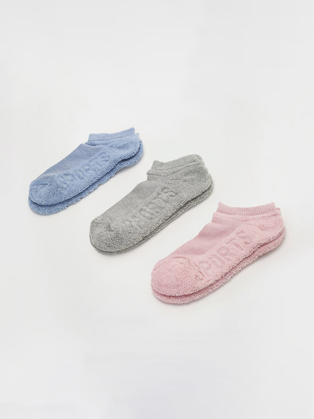 

max Girls Pack Of 3 Typographic-Patterned Ankle-Length Socks, Pink
