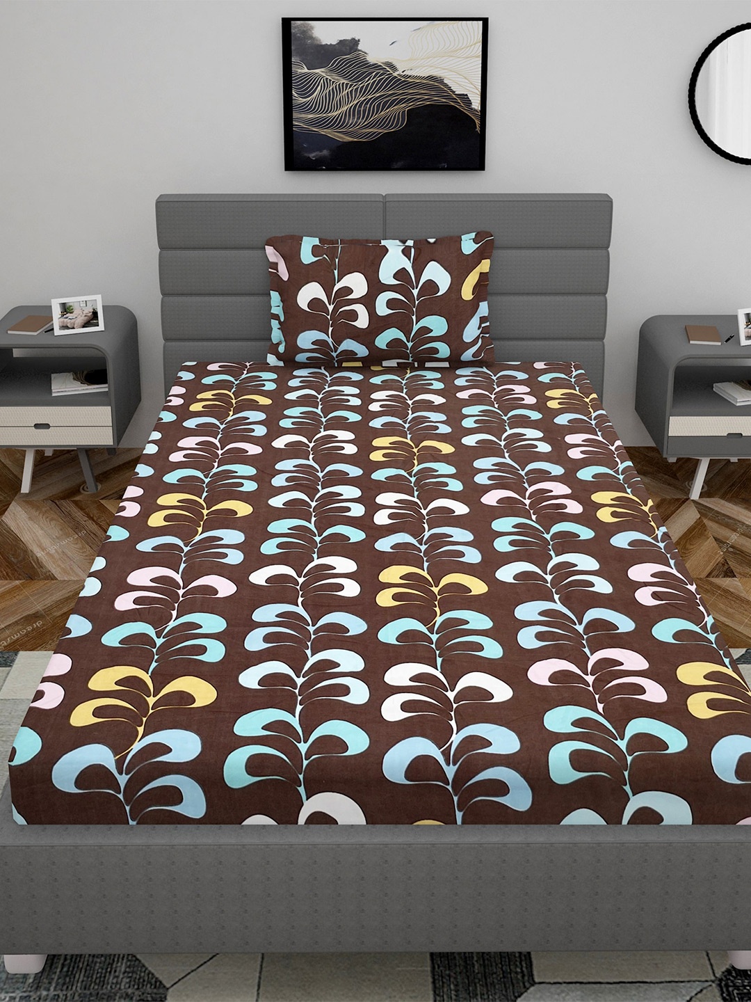 

Stylespace by Isha Brown & White Polycotton 250 TC Fitted Single Bedsheet & 1 Pillow Cover