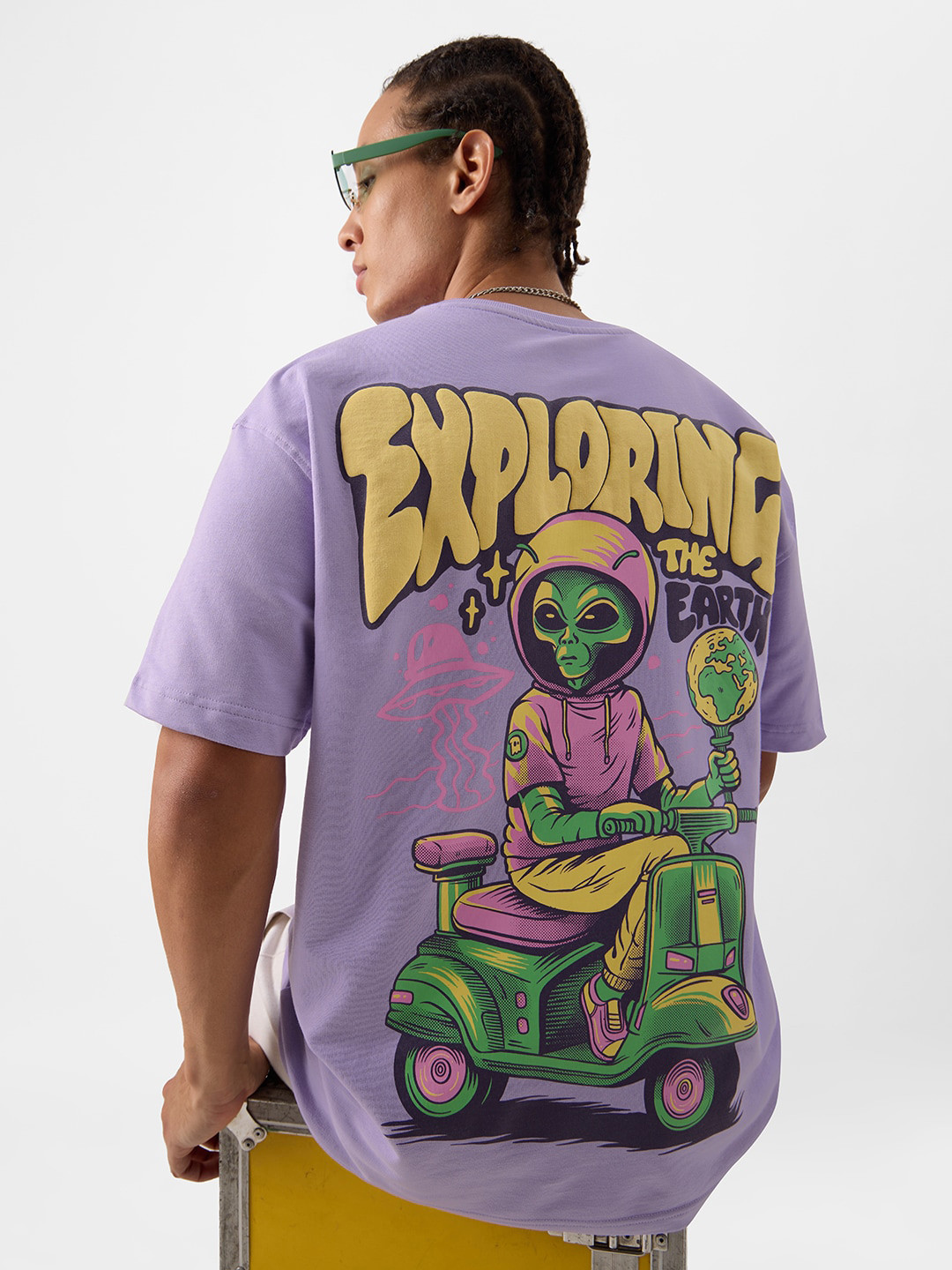 

The Souled Store AI Aliens Printed Drop-Shoulder Sleeves Oversized Pure Cotton T-shirt, Lavender