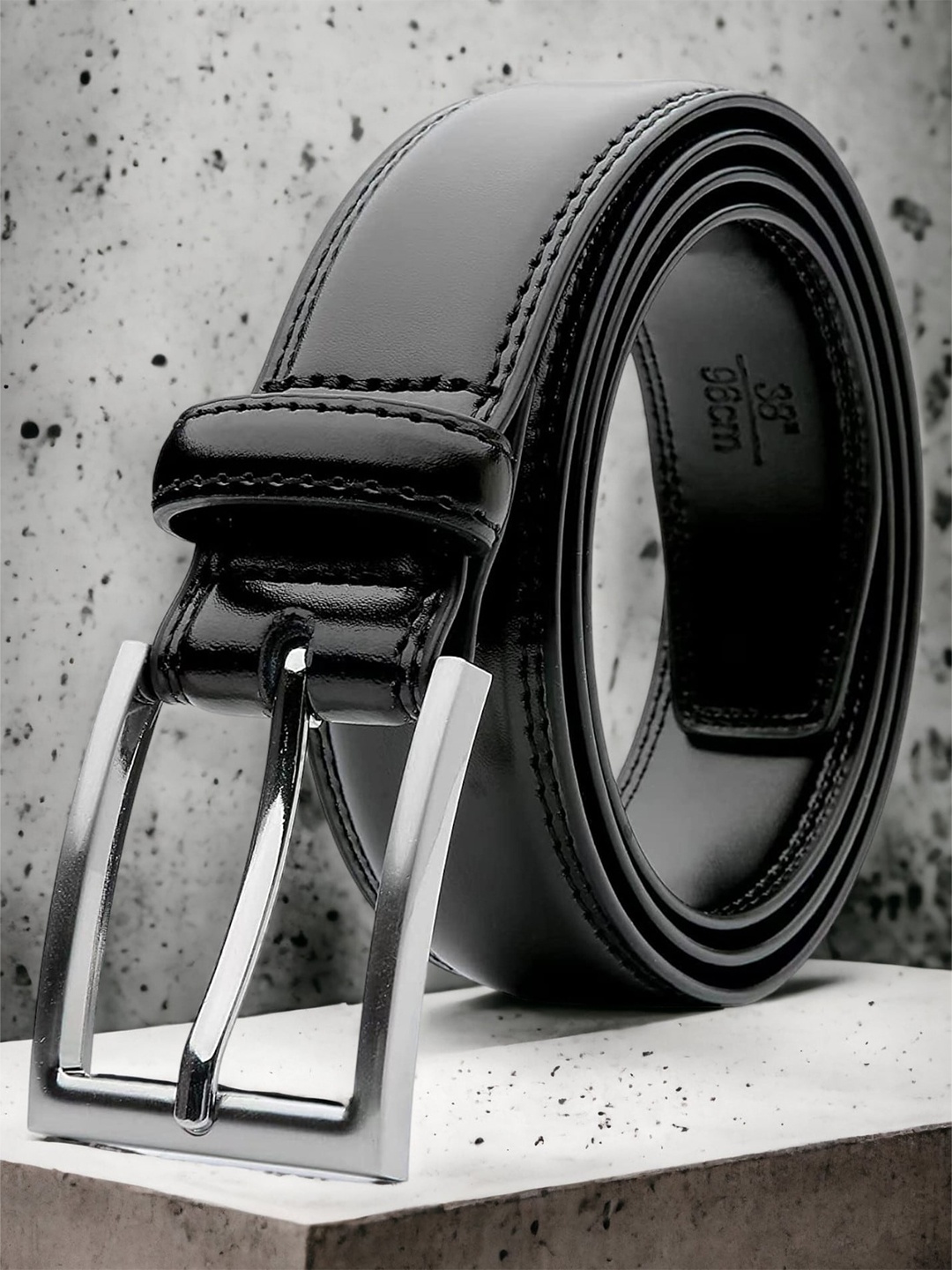

Roadster Men Leather Belt, Black