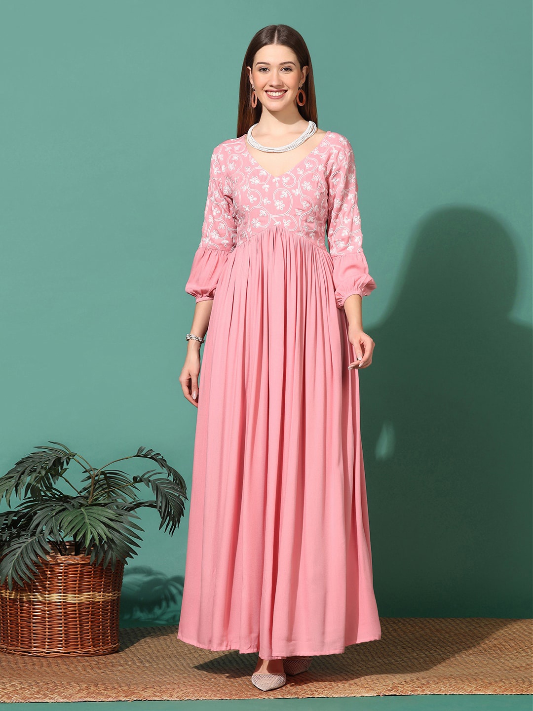 

FASHION DREAM Floral Embroidered V-Neck Puff Sleeves Gathered Fit and Flare Maxi Dress, Pink