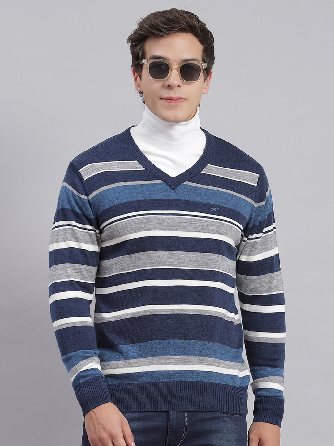 

Monte Carlo Striped V-Neck Pullover, Blue