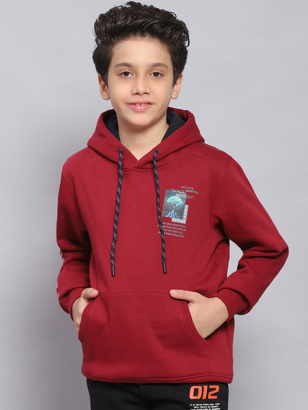 

Monte Carlo Boys Typography Printed Hooded Long Sleeves Pullover, Maroon