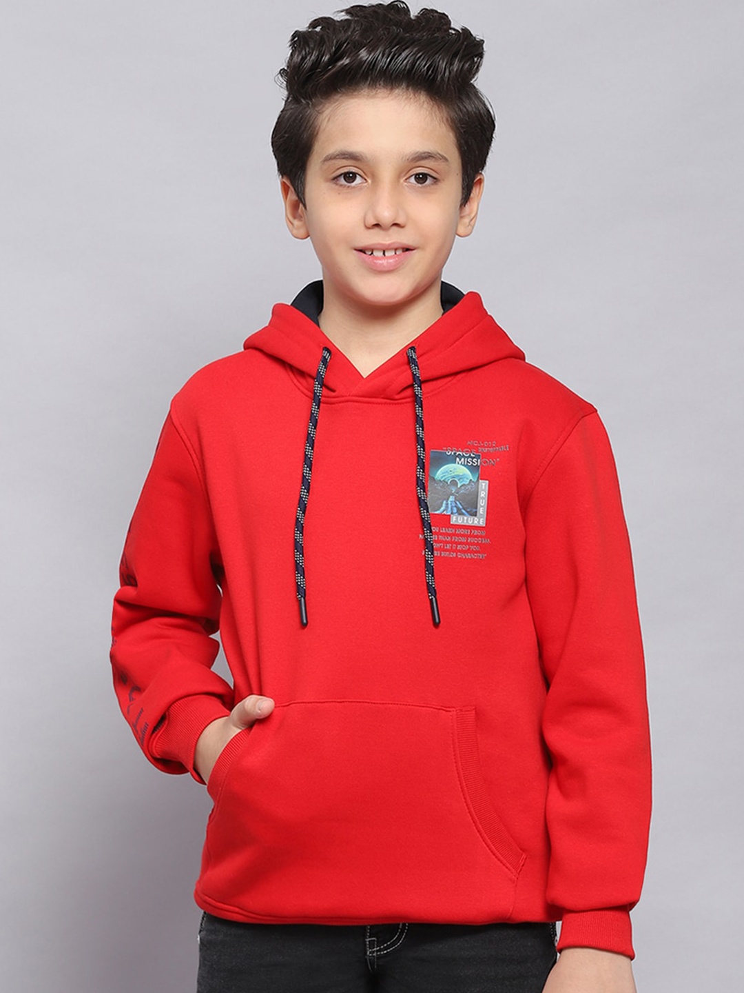 

Monte Carlo Boys Typography Printed Hooded Long Sleeves Pullover, Red