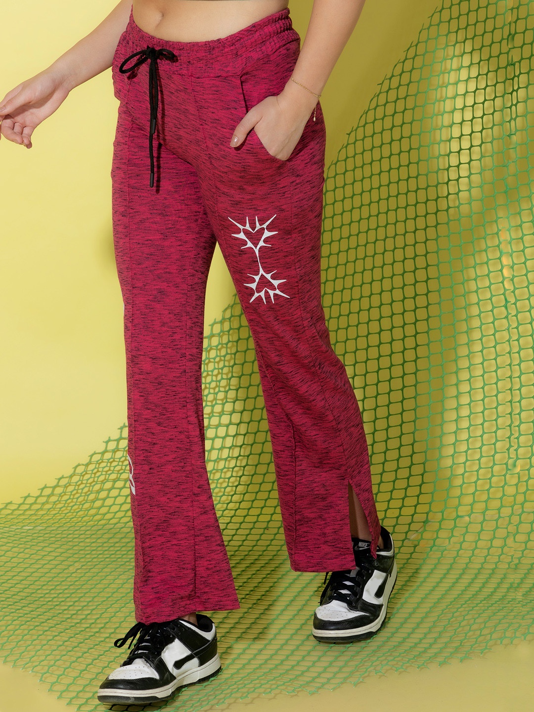 

Stylecast X Hersheinbox Women Pure Cotton Printed Trousers, Maroon