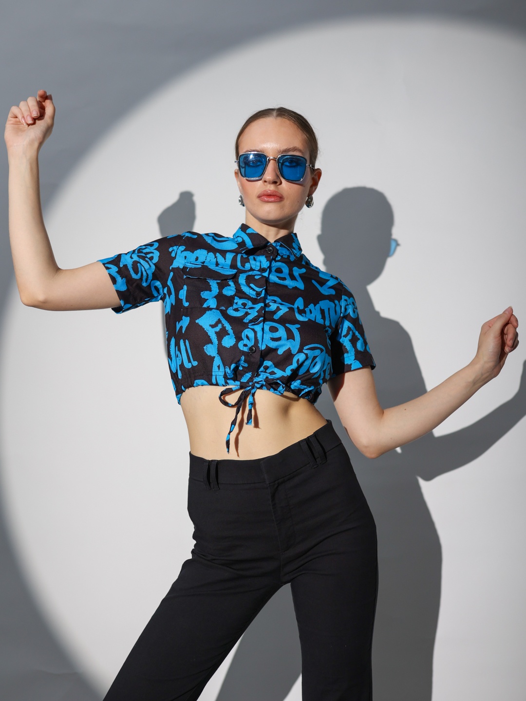 

Stylecast X Hersheinbox Printed Waist-Tie-Up Detail Crop Casual Shirt, Black