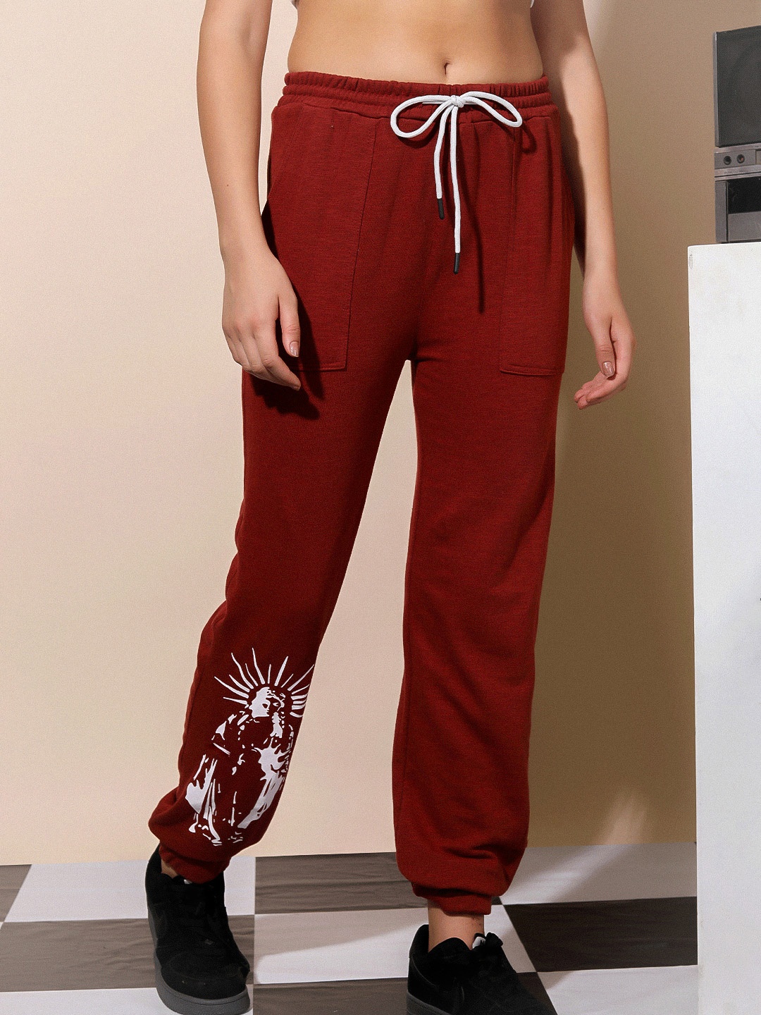 

Stylecast X Hersheinbox Women Pure Cotton Printed Joggers, Maroon