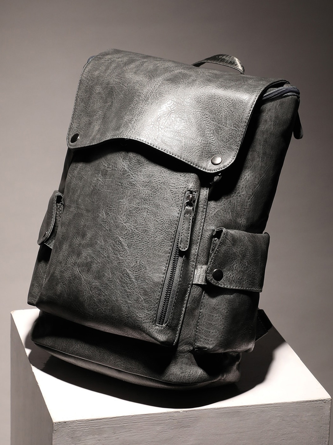 

French Accent Men The Urban Uthopia Textured Leather Laptop Backpack - Up to 18 inch, Grey