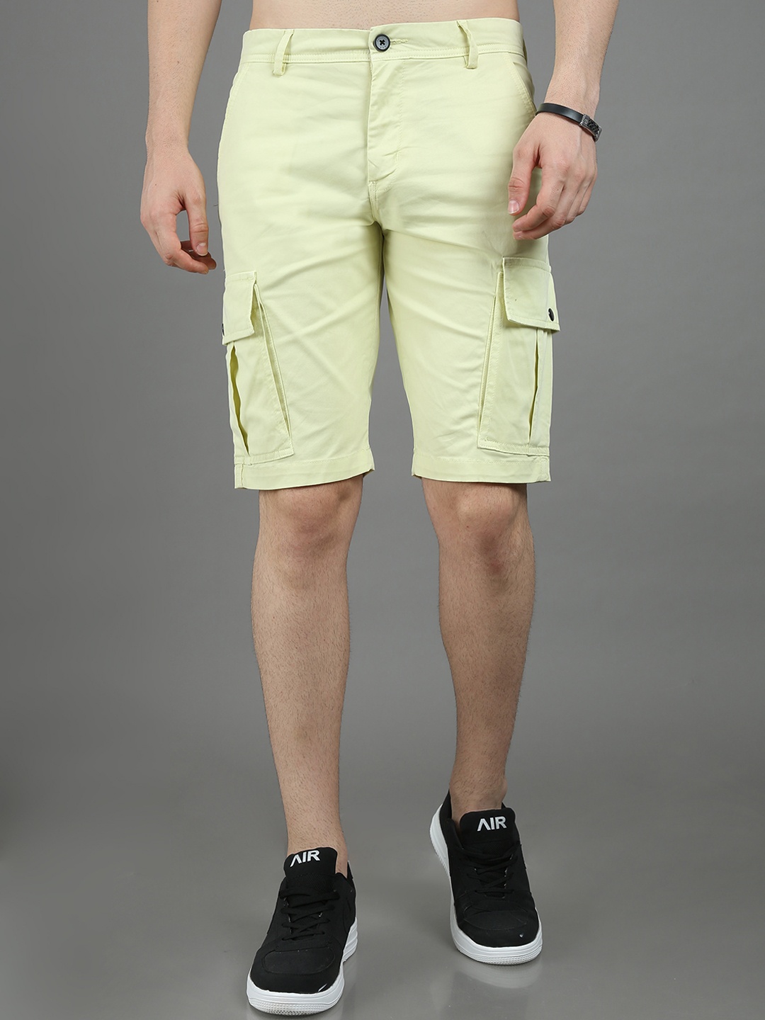 

Reslag Men Mid-Rise Cotton Cargo Shorts, Yellow