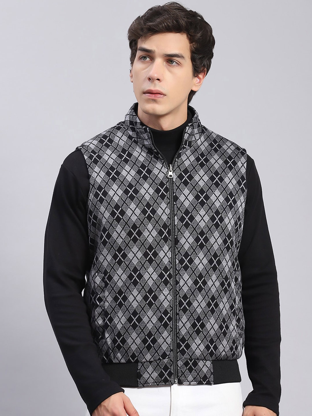 

Monte Carlo Men Black Checked Reversible Padded Jacket