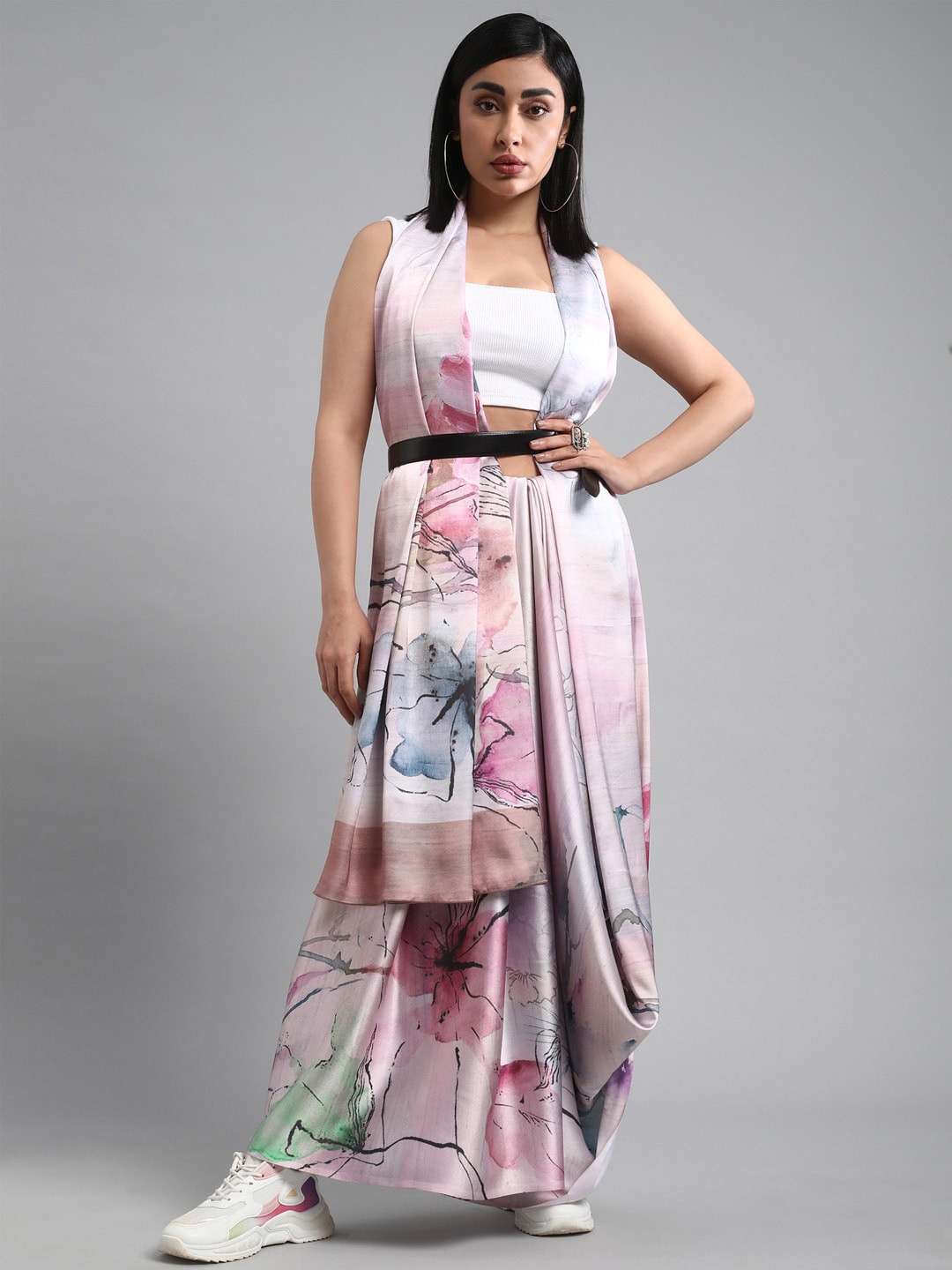 

Mitera Floral Printed Poly Crepe Saree, Pink