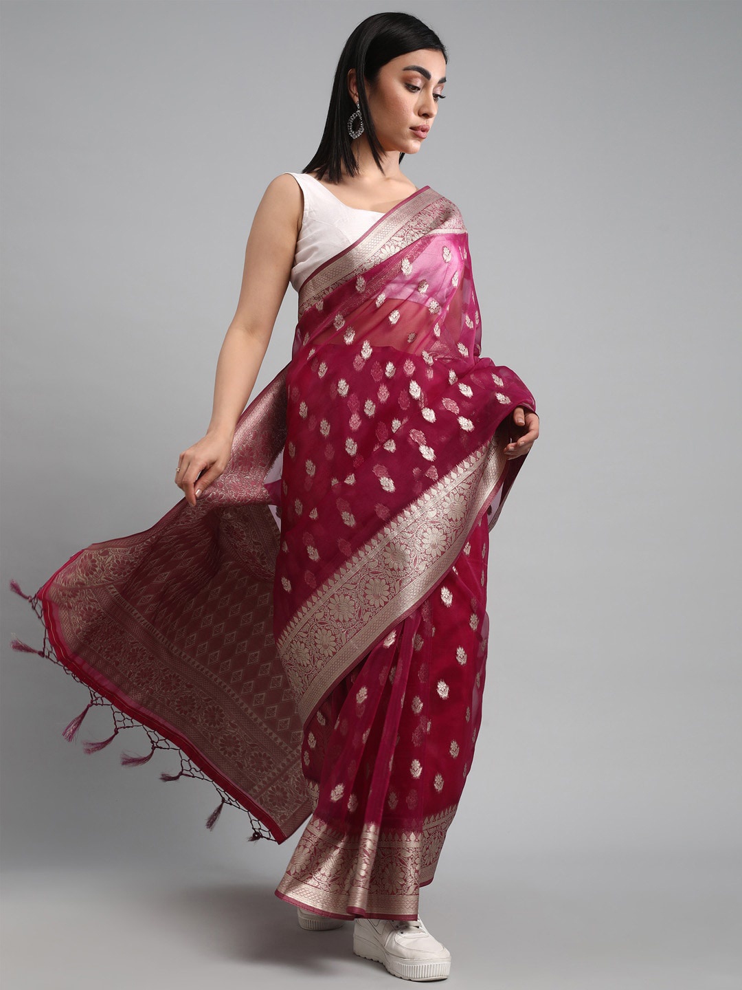 

Mitera Purple & Silver-Toned Ethnic Motifs Woven Design Zari Organza Saree