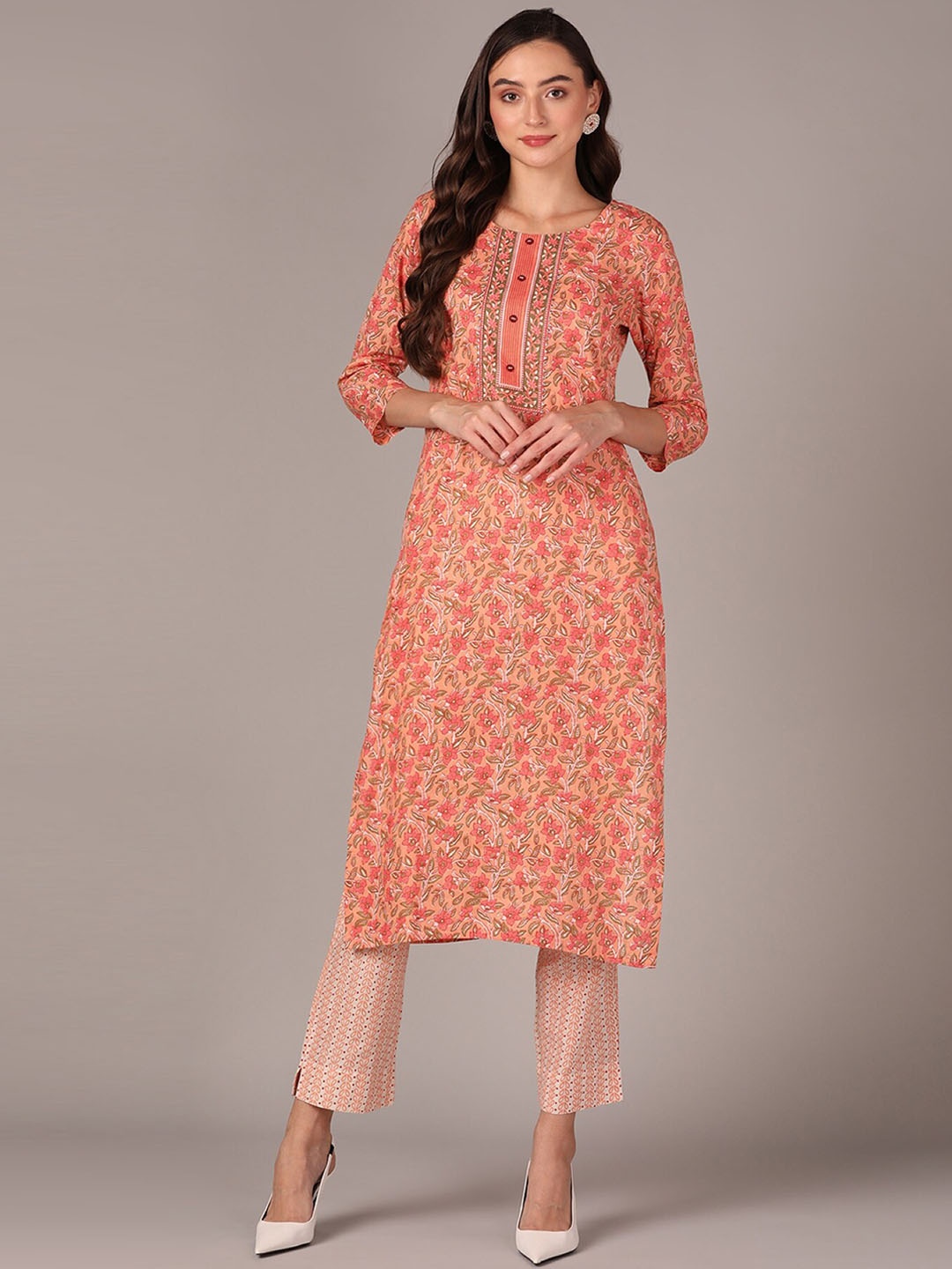 

AHIKA Floral Printed Kurta with Trousers, Peach