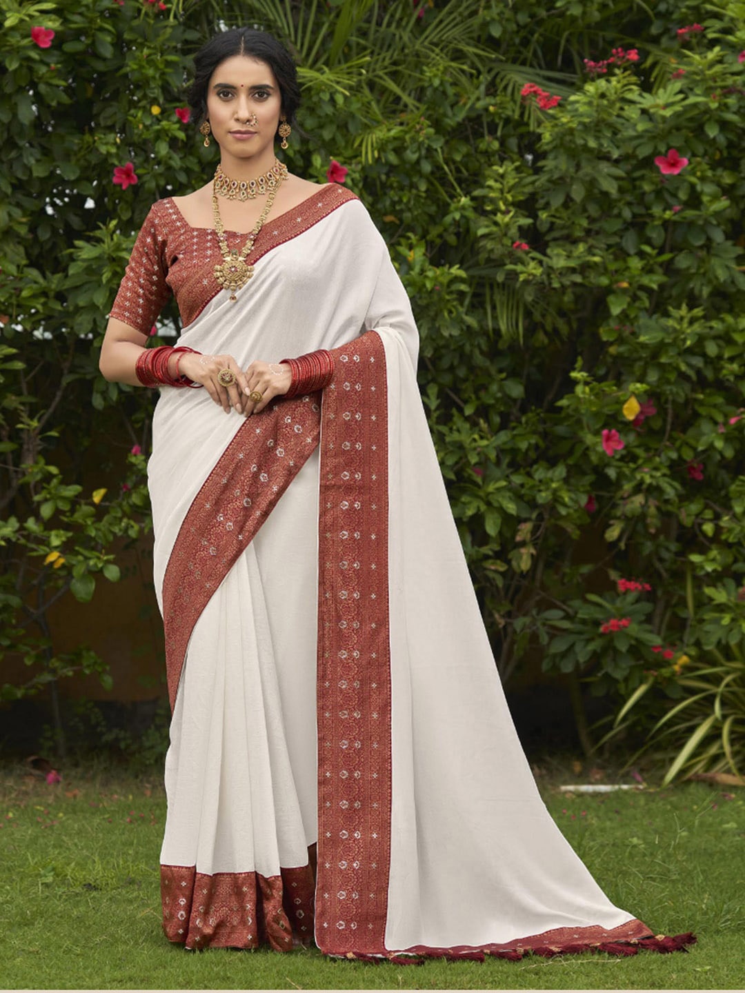 

Saree mall Zari Sambalpuri Saree, White