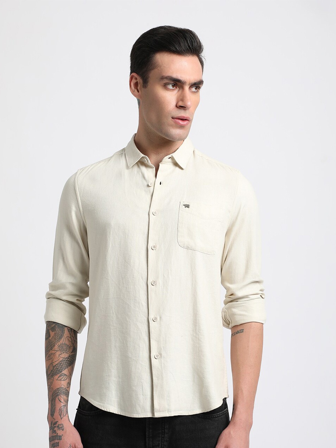 

THE BEAR HOUSE Slim Fit Spread Collar Long Sleeve Pocket Cotton Casual Shirt, Cream