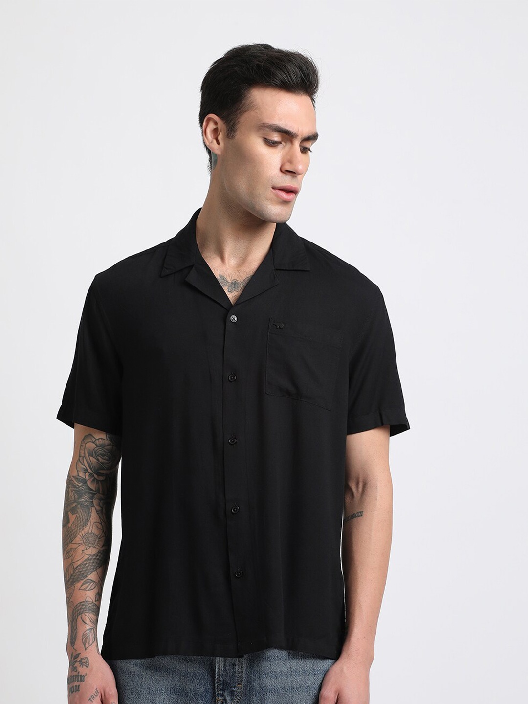 

THE BEAR HOUSE Slim Fit Cuban Collar Pocket Casual Shirt, Black