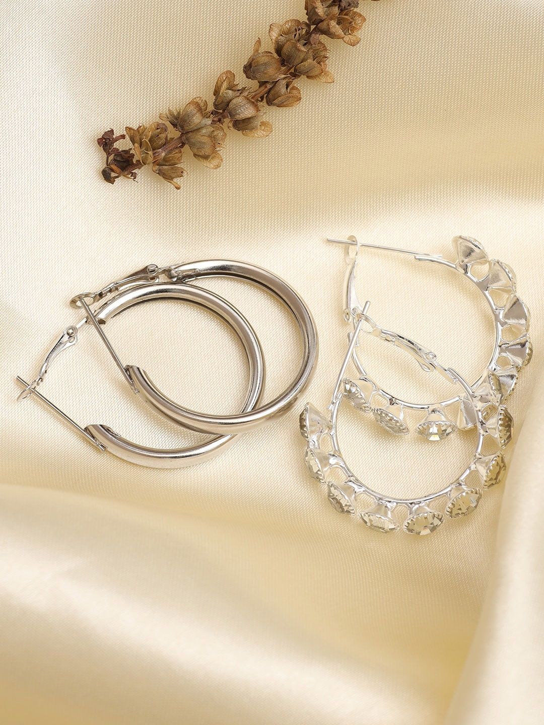

Ayesha Set Of 2 Silver-Plated Contemporary Hoop Earrings