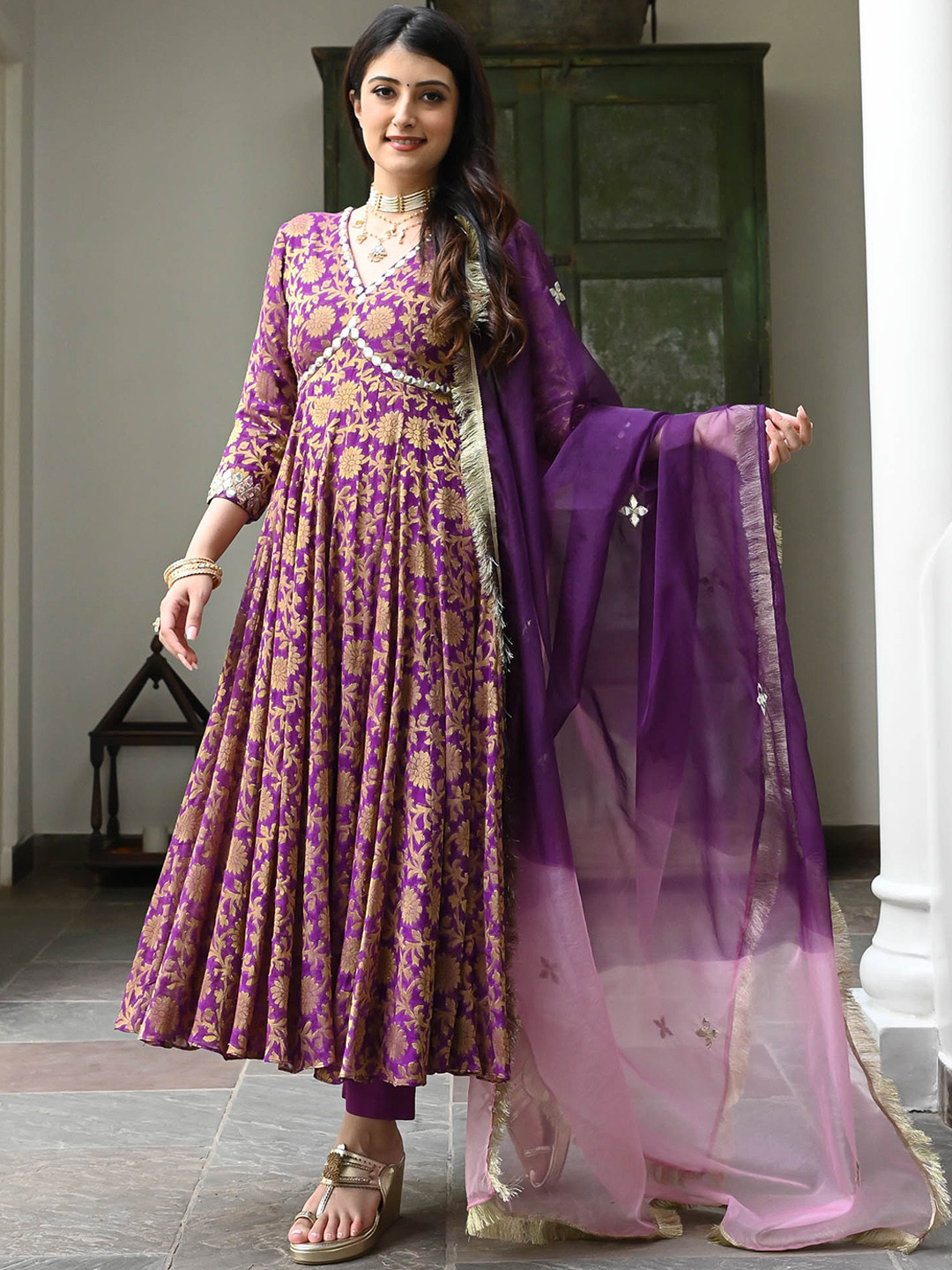 

Urbanstree Floral Printed V-Neck Regular Mirror Work Kurta with Trousers & With Dupatta, Purple