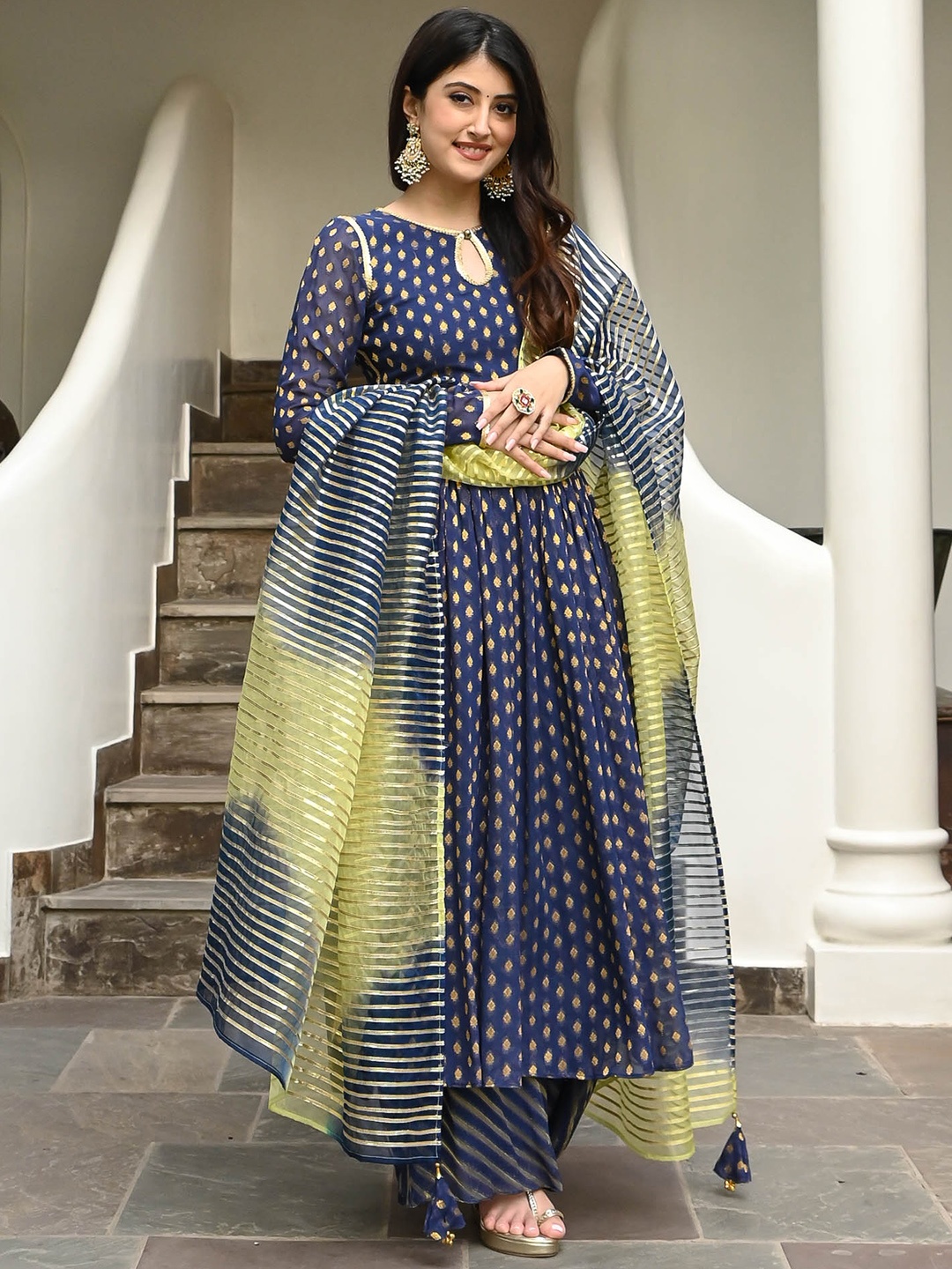 

Urbanstree Ethnic Motifs Embroidered Regular Kurta & Palazzos With Dupatta, Blue